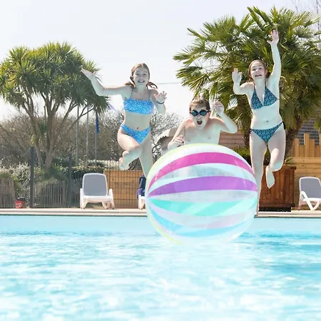 Campsite Les Carolins Saint-Lo-d'Ourville