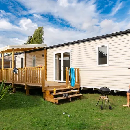 Les Carolins Campsite Saint-Lo-d'Ourville