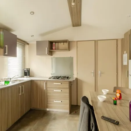 Les Carolins - 4 Etoiles Κάμπινγκ