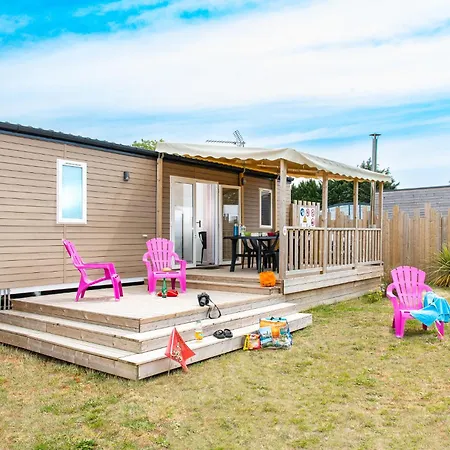 Campingplatz Les Carolins - 4 Etoiles 3*