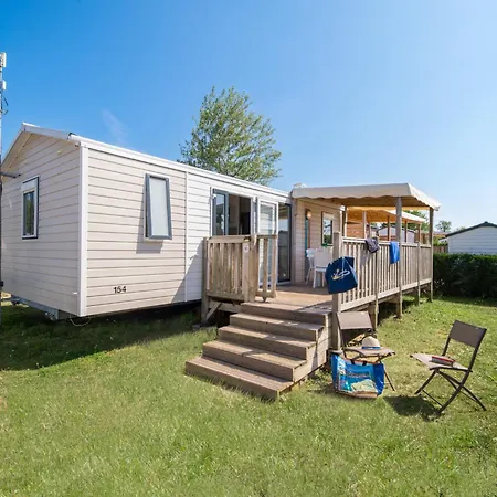 Les Carolins - 4 Etoiles