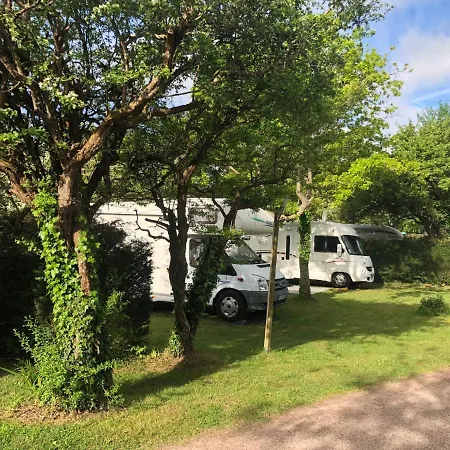 Κάμπινγκ Les Carolins - 4 Etoiles 3*