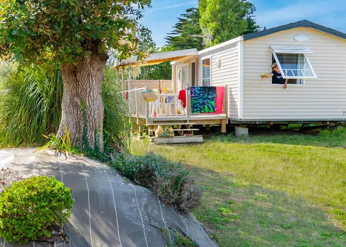 Les Carolins - 4 Etoiles 3* Saint-Lo-d'Ourville