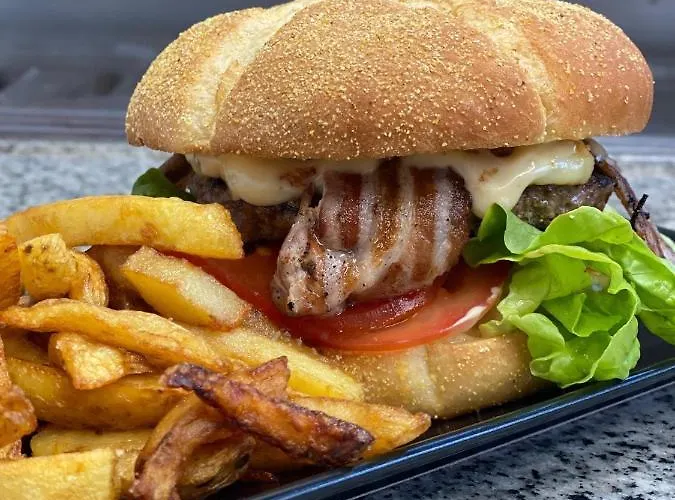 Les Carolins - 4 Etoiles Campingplads