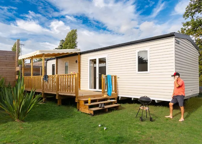 Les Carolins - 4 Etoiles Campingplads Saint-Lo-d'Ourville