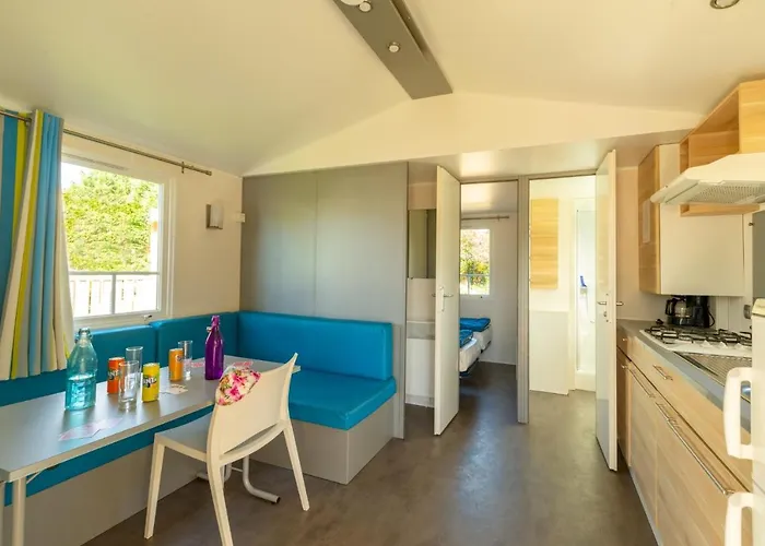 Campingplads Les Carolins - 4 Etoiles