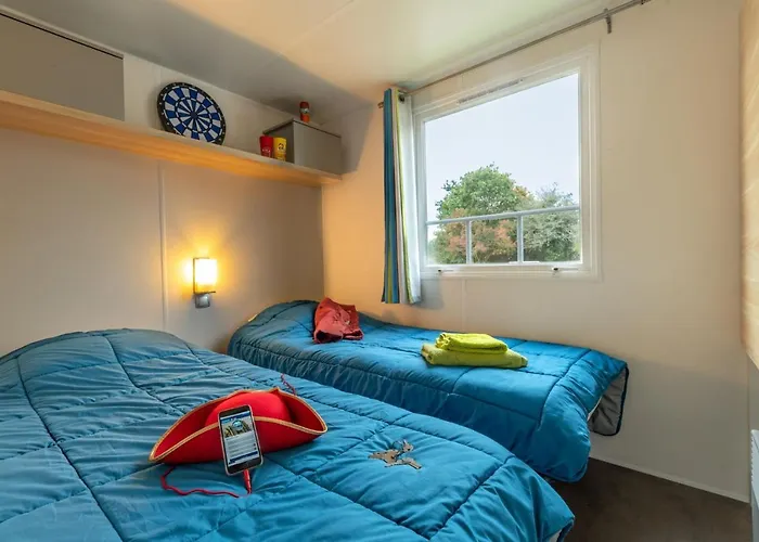 Les Carolins - 4 Etoiles Campingplads 3*