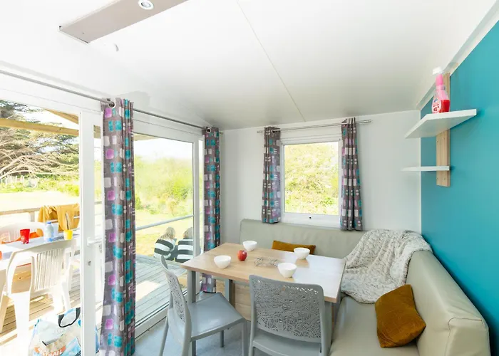 Les Carolins - 4 Etoiles Campingplads Saint-Lo-d'Ourville