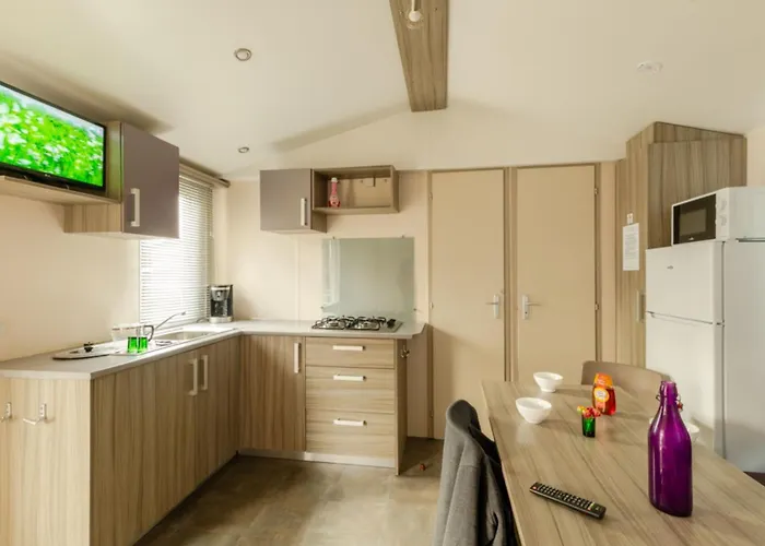 Les Carolins - 4 Etoiles Campingplads