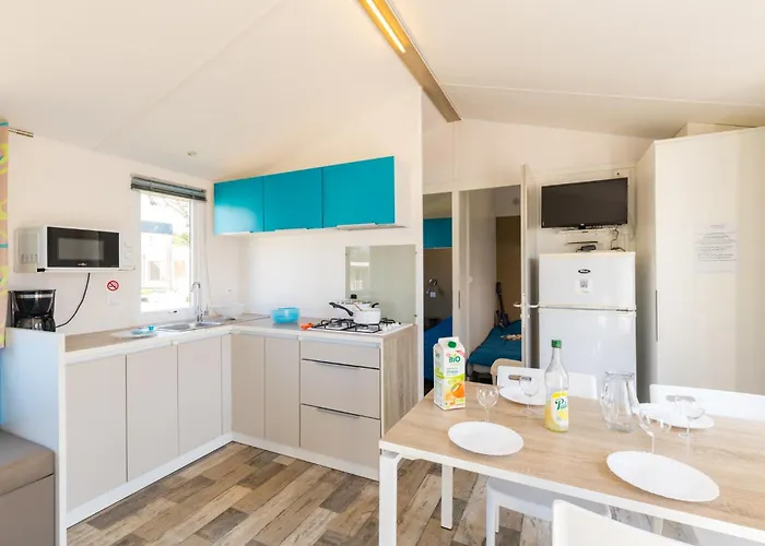 Les Carolins - 4 Etoiles Campingplads