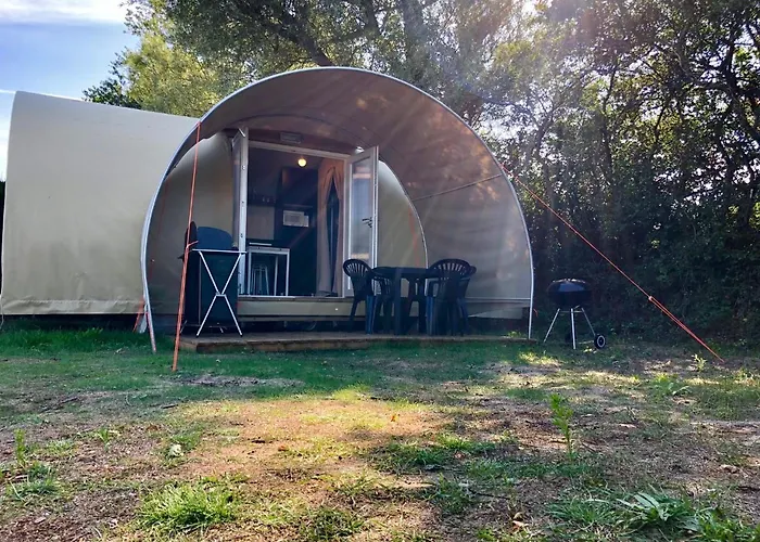 Les Carolins - 4 Etoiles Campingplatz 3*