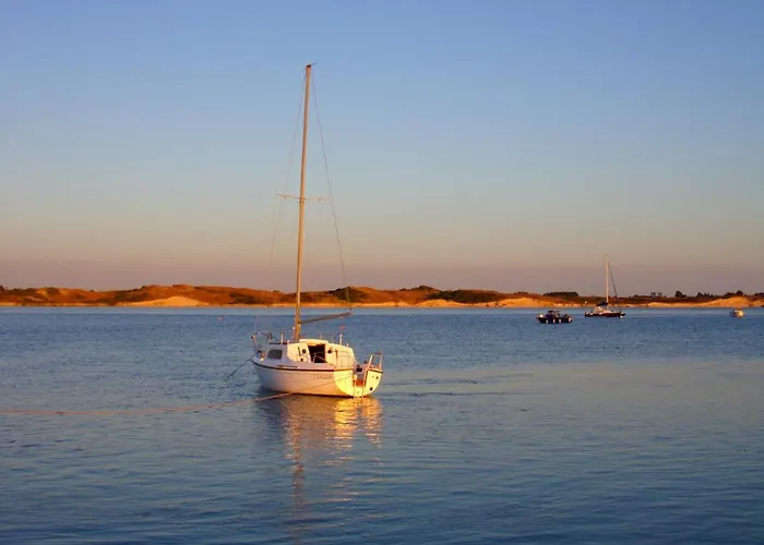 אתר קמפינג Les Carolins - 4 Etoiles Saint-Lo-d'Ourville