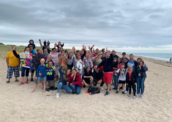 Les Carolins - 4 Etoiles אתר קמפינג